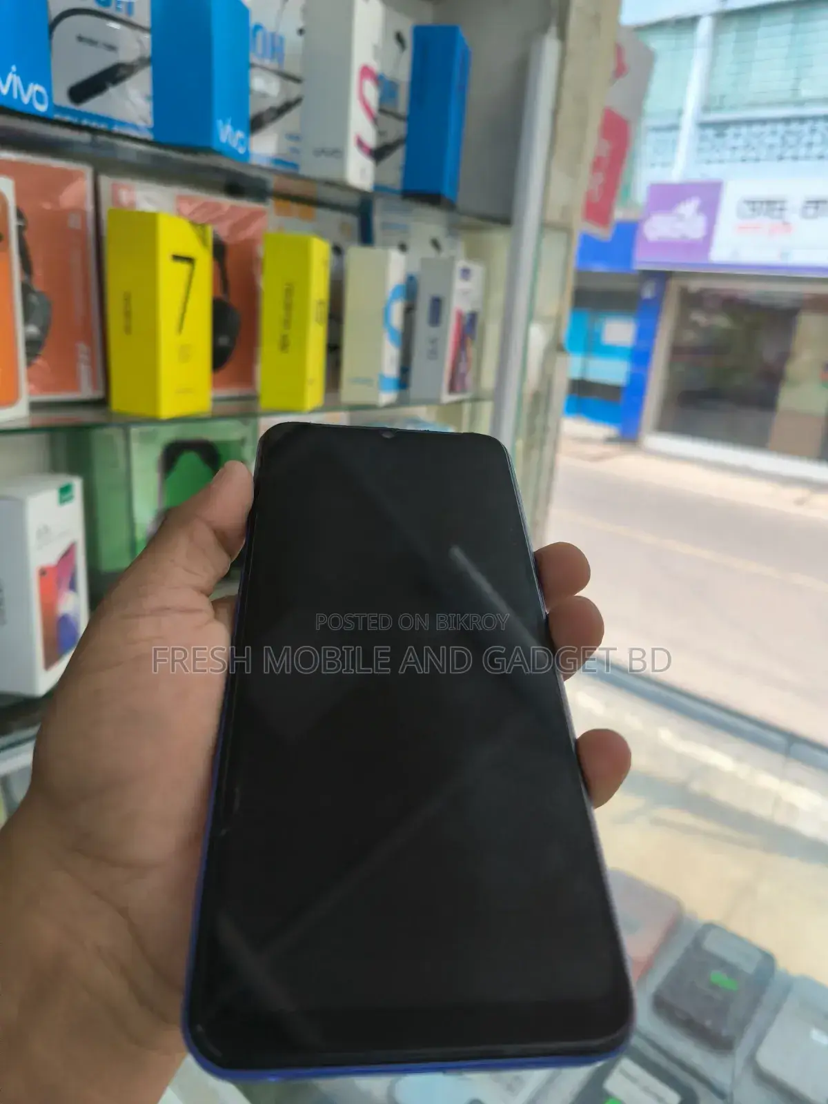 ভীভো ওয়াই২১ ৬৪ জিবি গ্রে