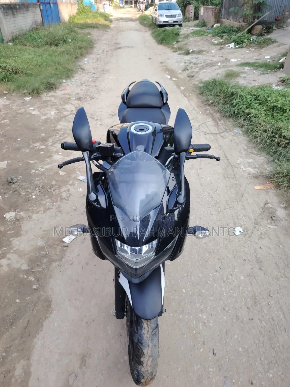 সুজুকি জিক্সার এসএফ ২০২৩ ব্ল্যাক