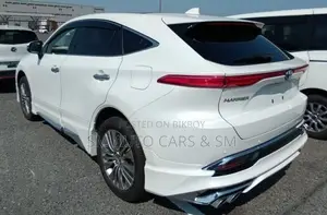 Toyota Harrier 2022 Pearl