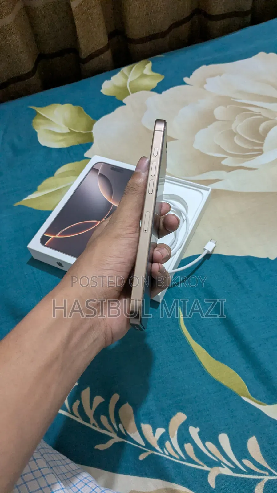 অ্যাপল আইফোন ১৬ প্রো ম্যাক্স ২৫৬ জিবি গোল্ড