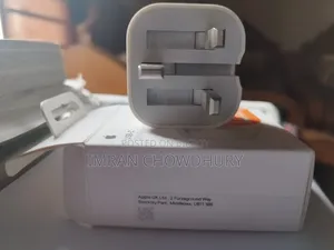 অ্যাপল ২০ওয়াট ইউএসবি-সি পাওয়ার অ্যাডাপ্টার