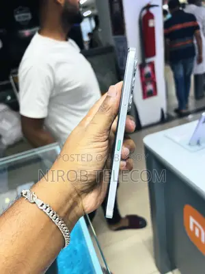 Infinix Hot 60i 256 GB Silver