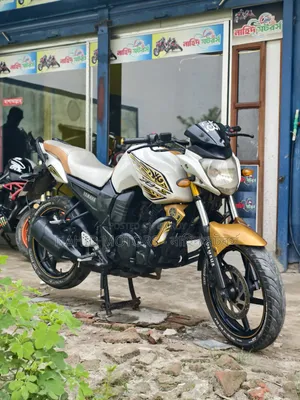 ইয়ামাহা এফজেড ২০১৬ ব্ল্যাক