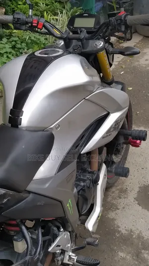 Suzuki Gixxer 2022 Silver