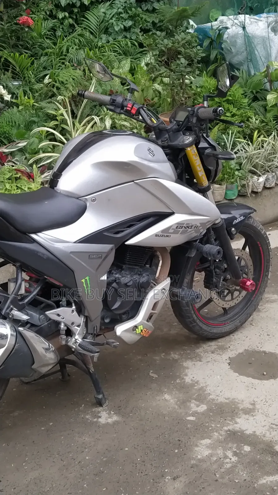 Suzuki Gixxer 2022 Silver