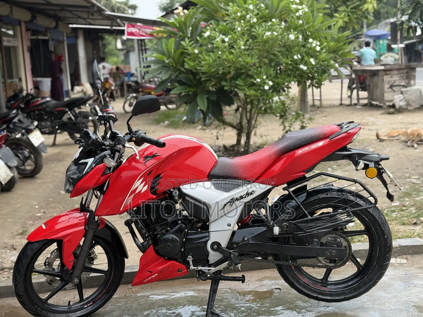TVS Apache RTR 160 4V 2022 Red