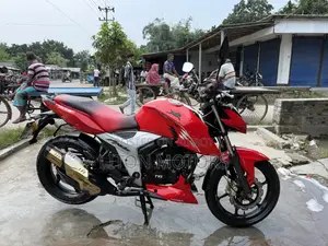 TVS Apache RTR 160 4V 2022 Red