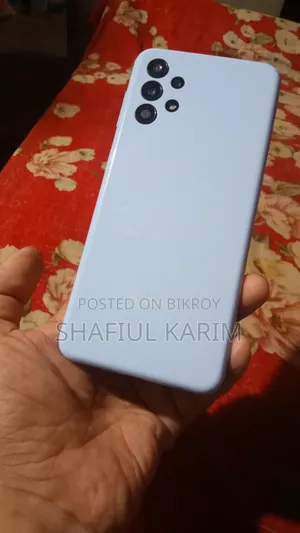 স্যামসাং গ্যালাক্সি এ১৩ ১২৮ জিবি হোয়াইট
