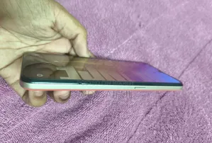 অপো এফ১৭ প্রো ১২৮ জিবি কমলা