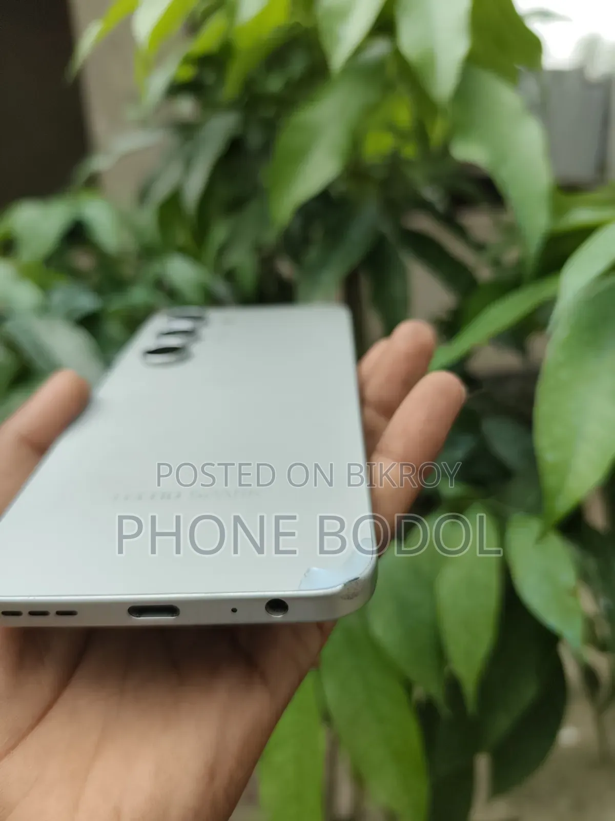 টেকনো স্পার্ক ৪০ প্রো ১২৮ জিবি