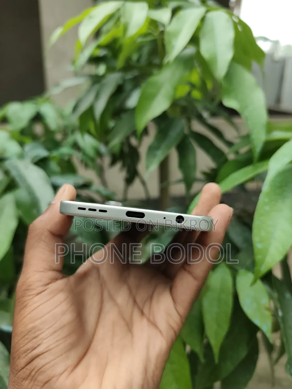 টেকনো স্পার্ক ৪০ প্রো ১২৮ জিবি