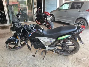 রয়েল মোটরসাইকেল ২০১০ কালো