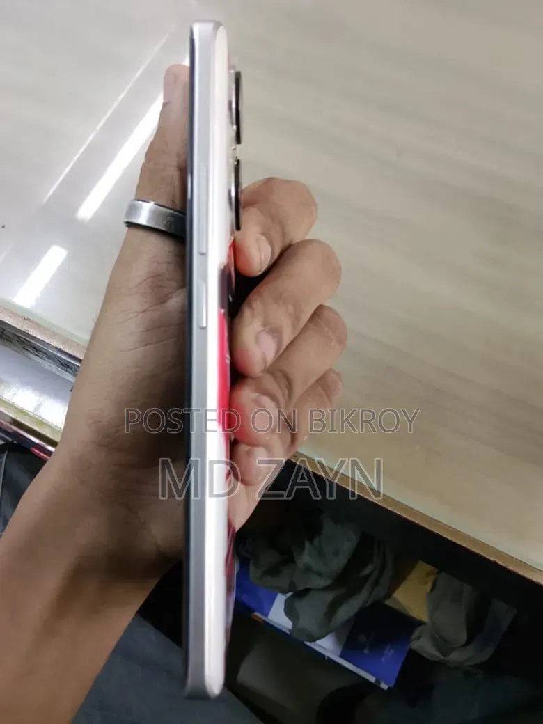 শাওমি রেডমি নোট ১৩ প্রো প্লাস ২৫৬ জিবি রেড