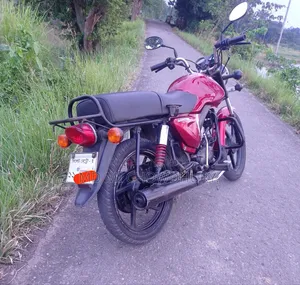 Mahindra Centuro 2019 Red