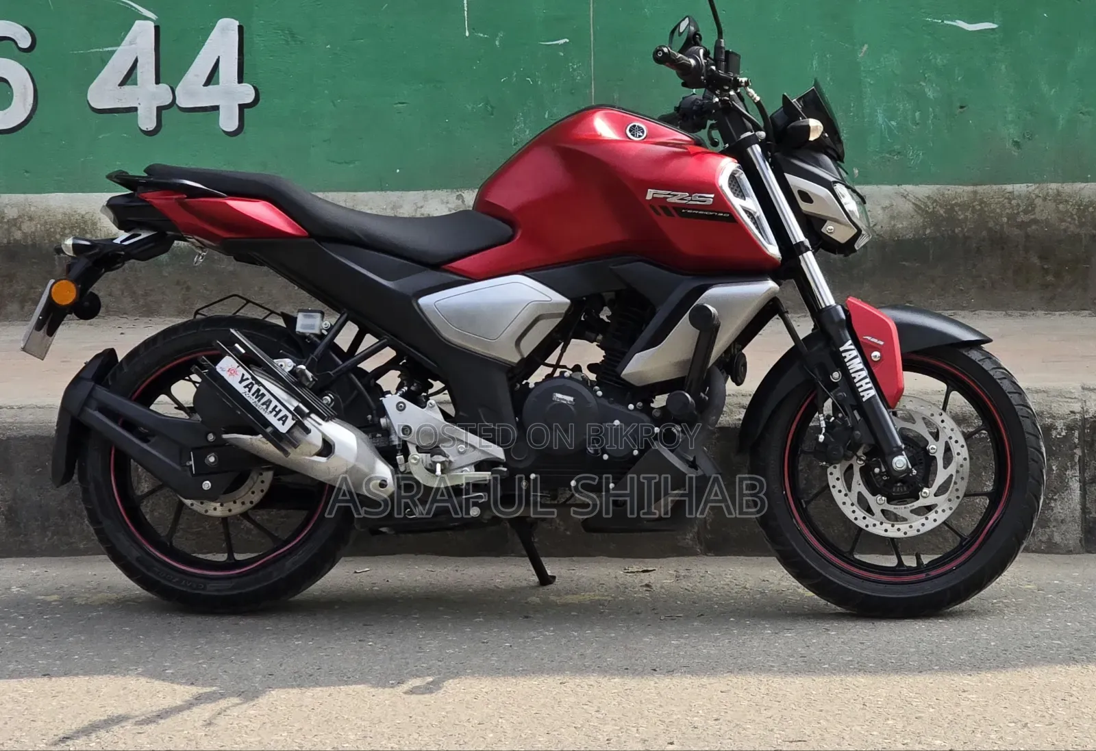 Yamaha FZS V3 2023 Red
