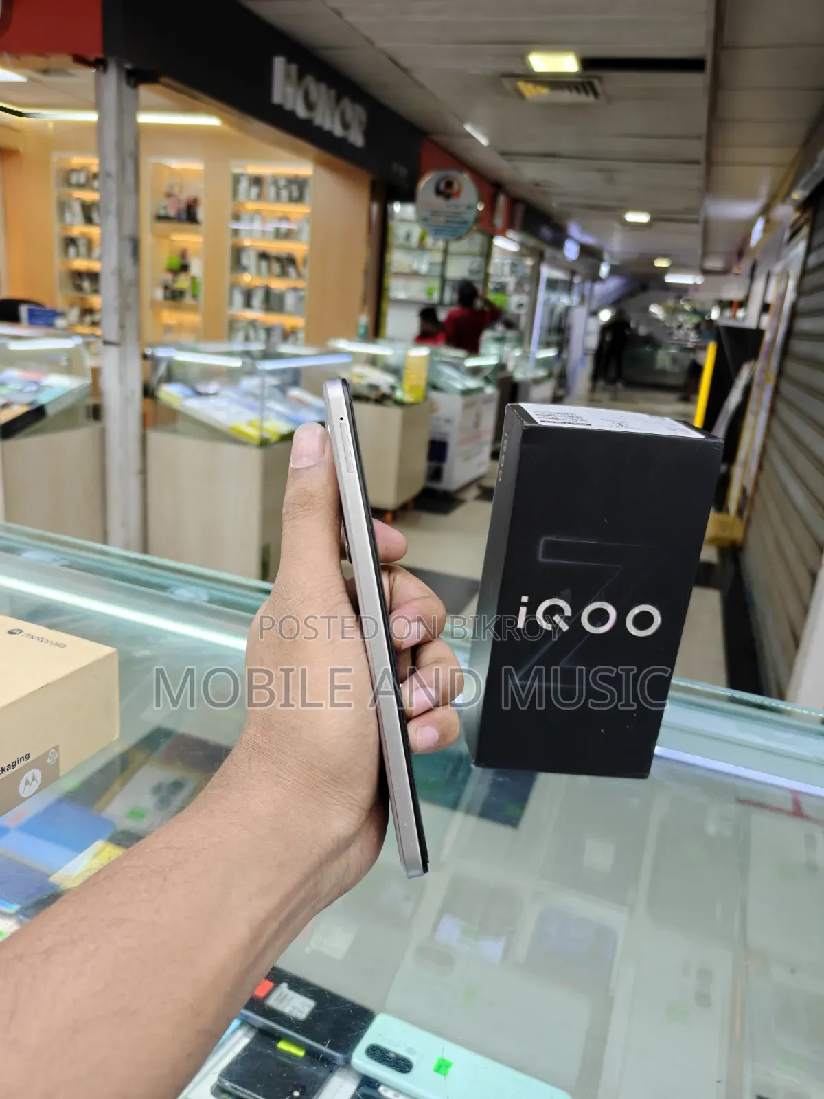 iQOO Z10x 128 GB Silver