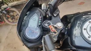 বাজাজ পালসার ১৫০ ২০২১ কালো