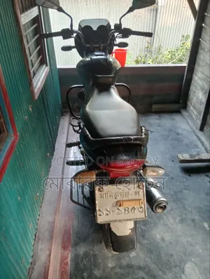 বাজাজ ডিসকভার ১৩৫ ২০১৫ ব্ল্যাক