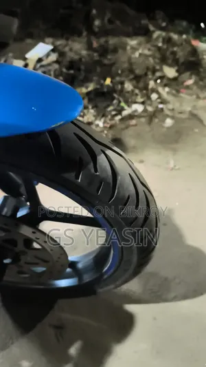 সুজুকি গিক্সার ২০২১ নীল