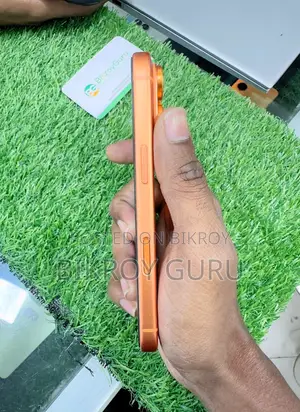 অ্যাপল আইফোন ১৭ প্রো ২৫৬ জিবি কমলা