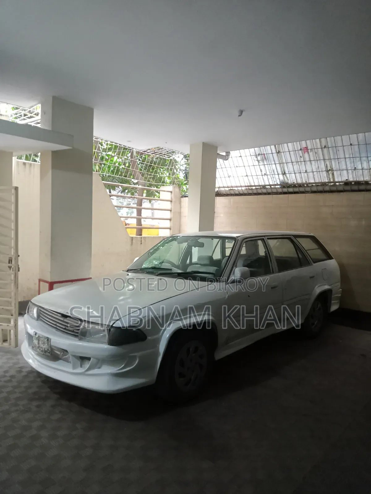 Toyota Carina 1.5 FWD Sedan 1996 White