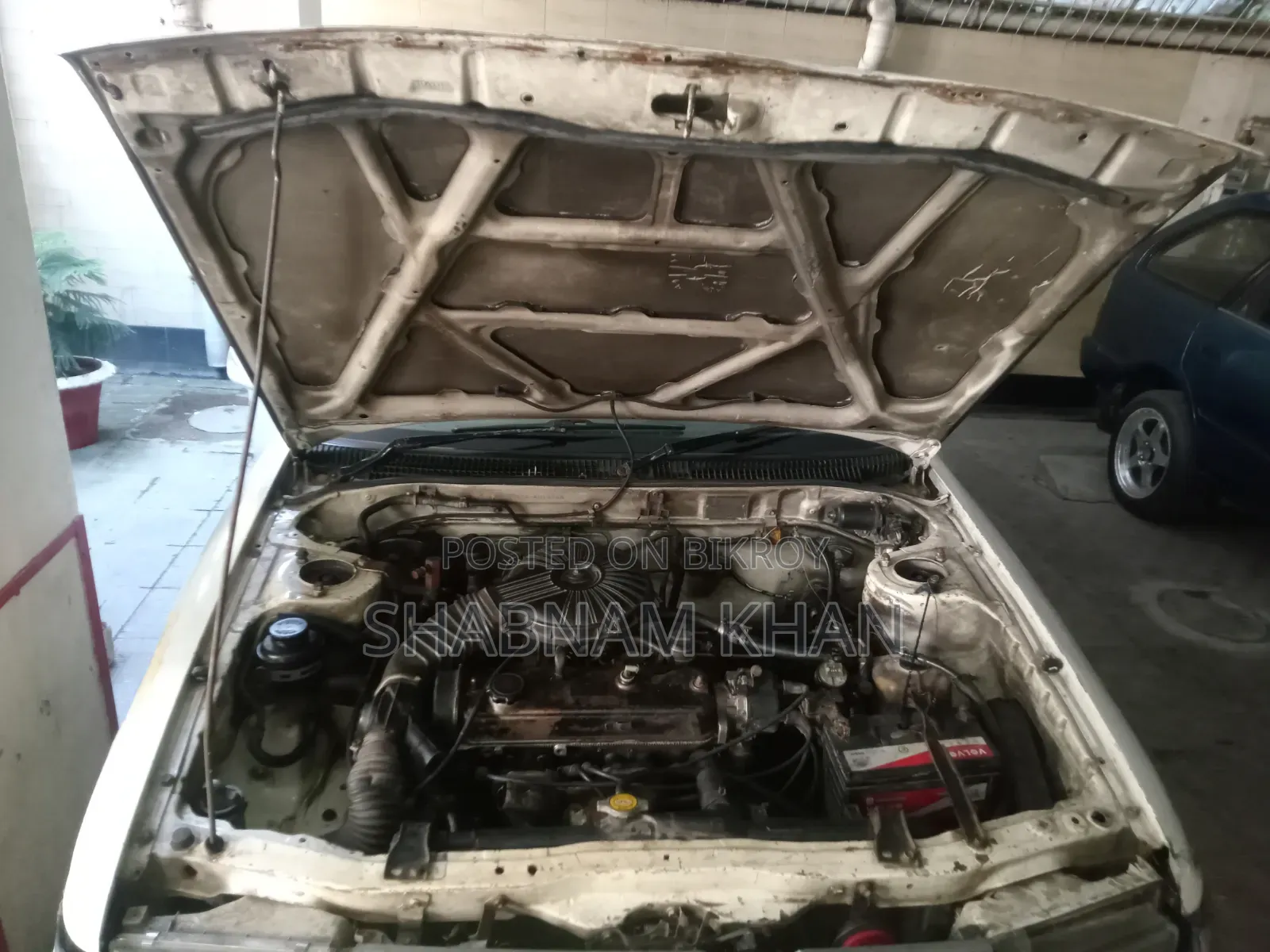Toyota Carina 1.5 FWD Sedan 1996 White