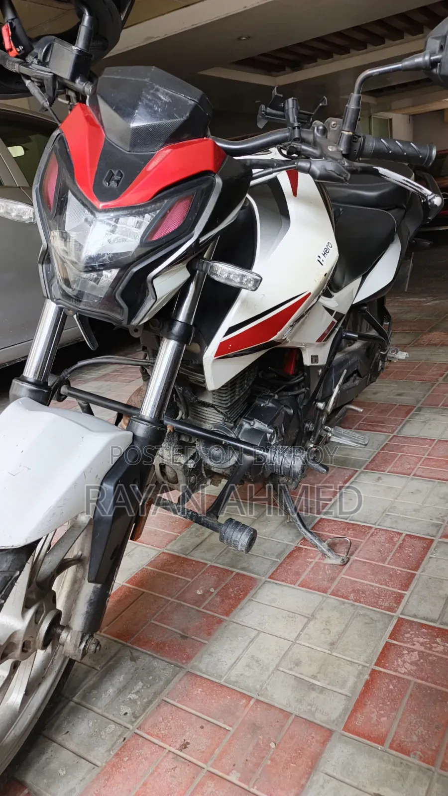 Hero Thriller 160R 4V 2021 White