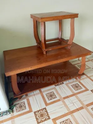 কাঁঠাল কাঠের টেবিল