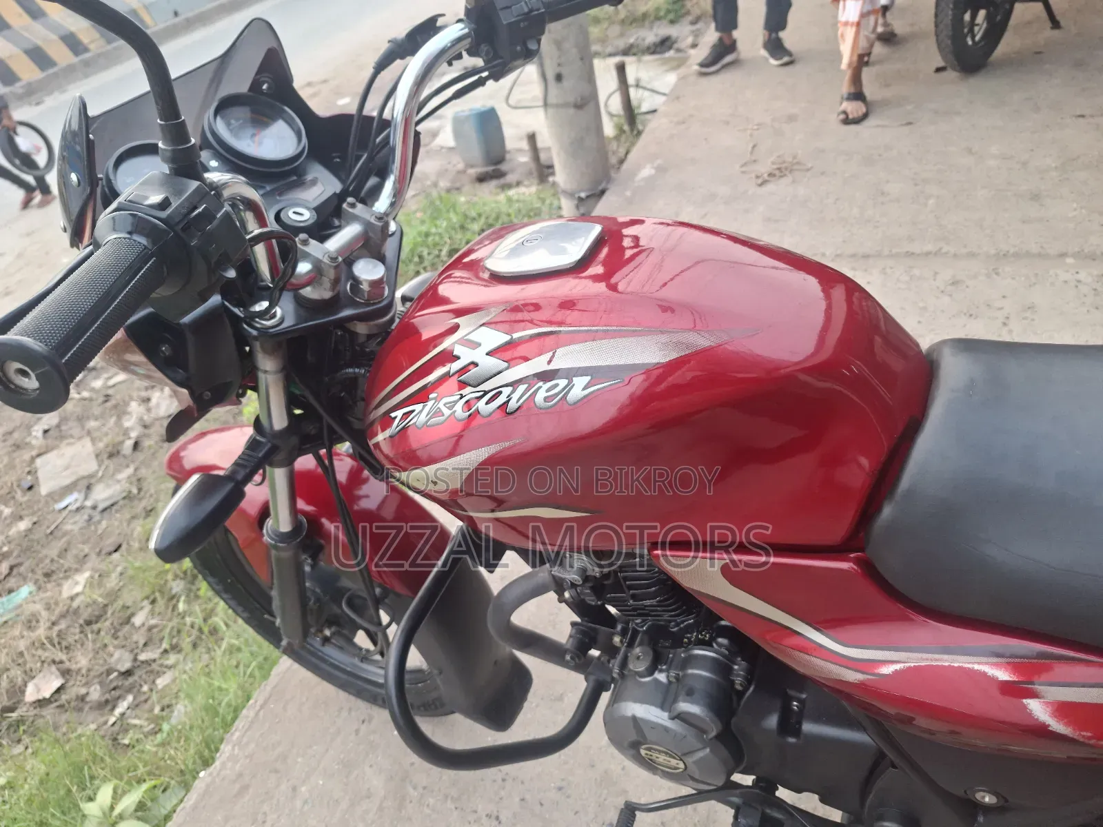 Bajaj Discover 100 2017 Red