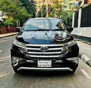 টয়োটা রাশ ২০২০ কালো