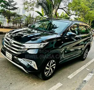 টয়োটা রাশ ২০২০ কালো