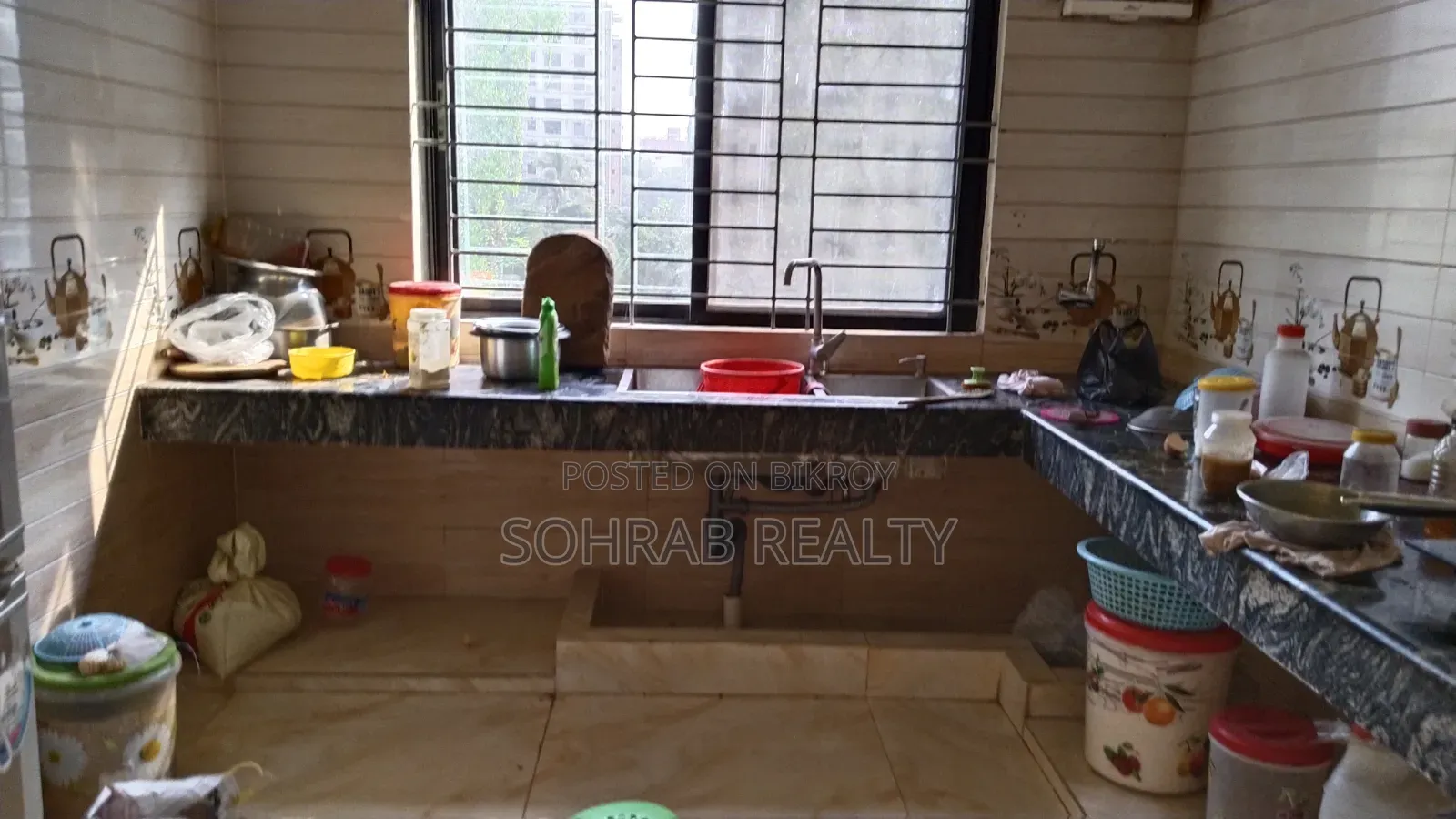 4 Bedroom Apartment in Sohrab Realty, Uttara for sale