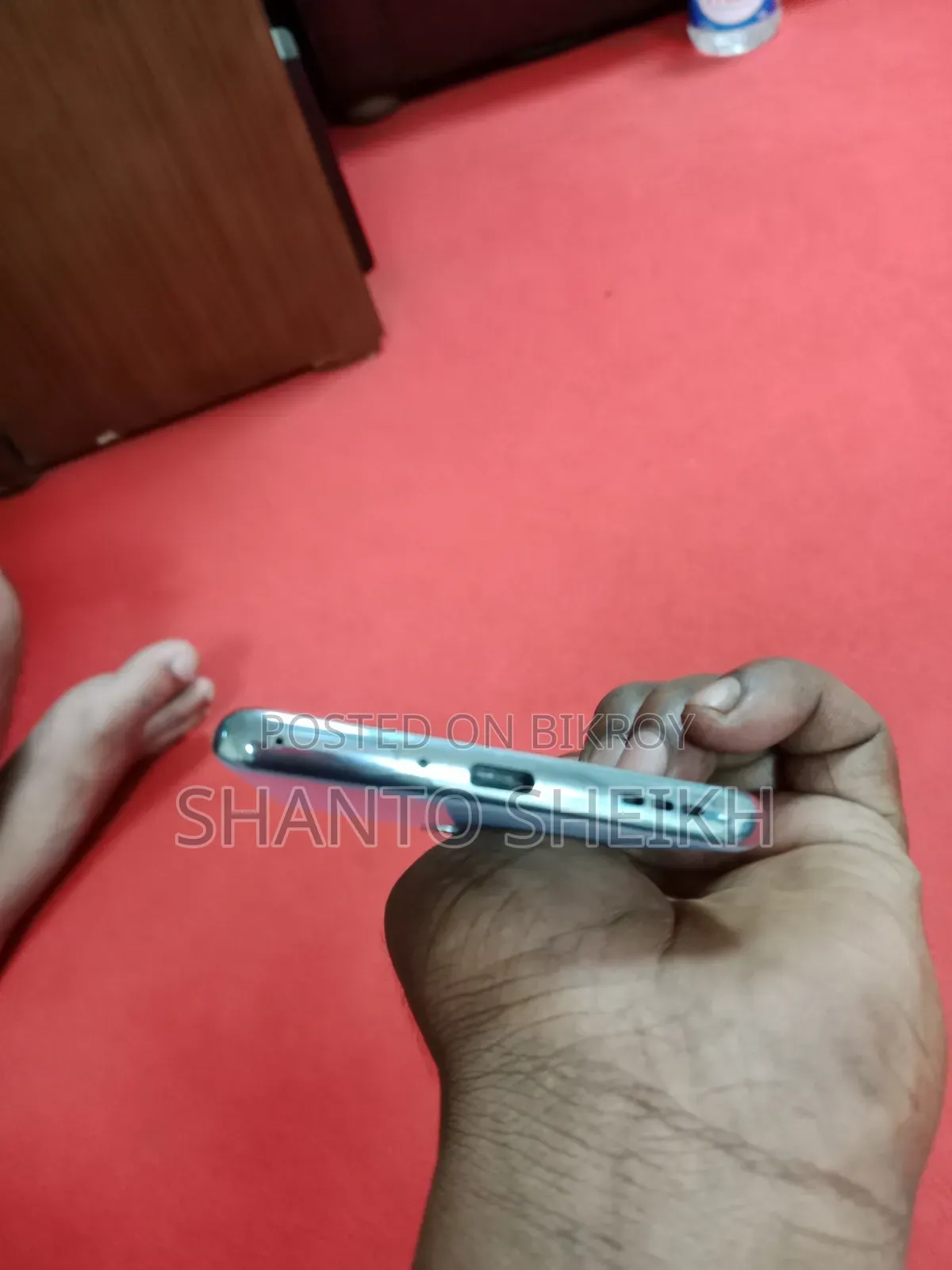অপ্পো রেনো ২৫৬ জিবি নীল