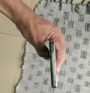 ভিভো ওয়াই৩০০ ১২৮ জিবি হোয়াইট