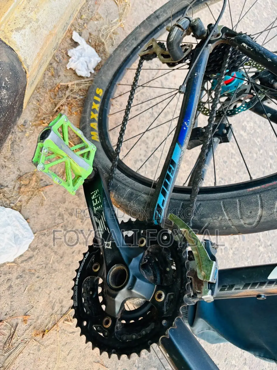 Core 2.0 MTB Bicycle | Shimano Acera 3x8 | Maxxis Hookworm