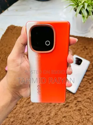 আইকিউওও ২৫৬ জিবি কমলা
