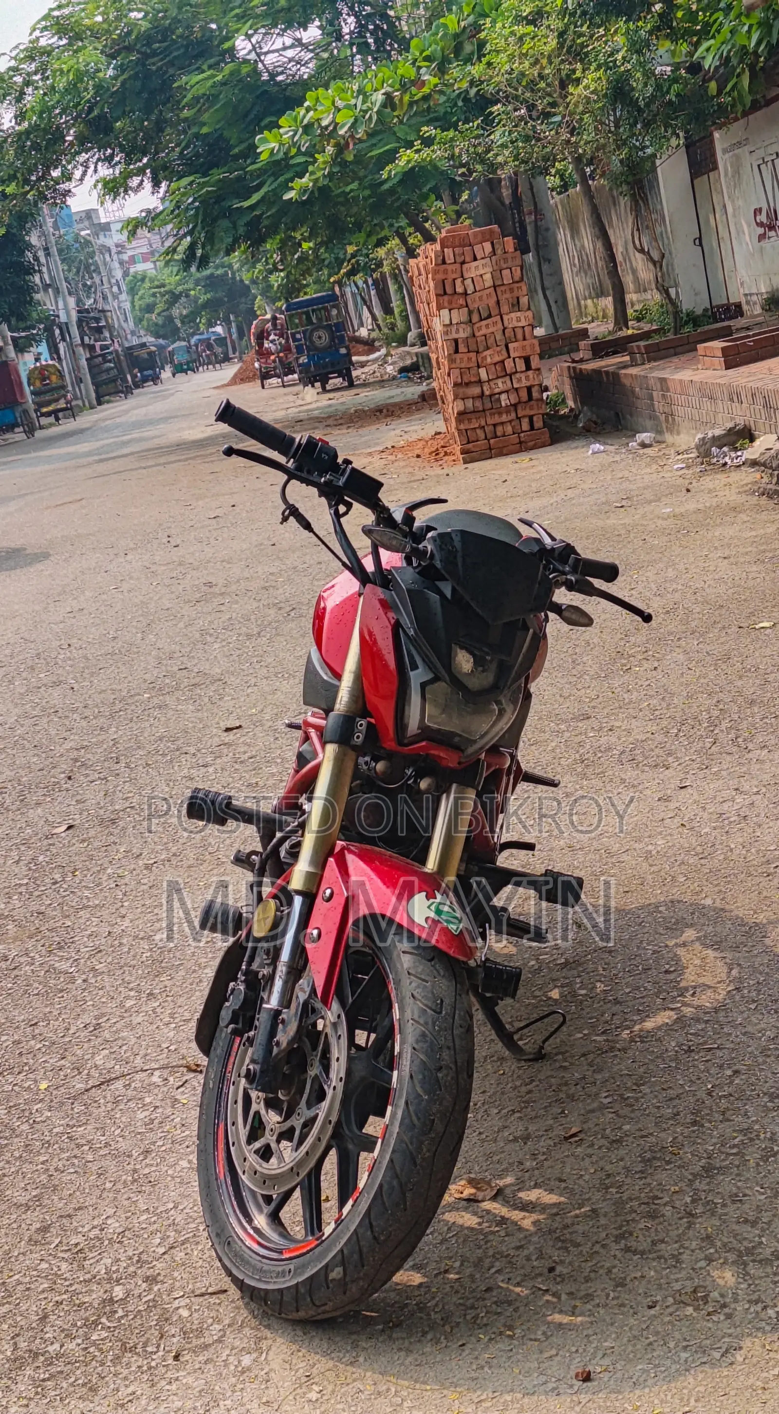 Runner Bolt 165R 2022 Red