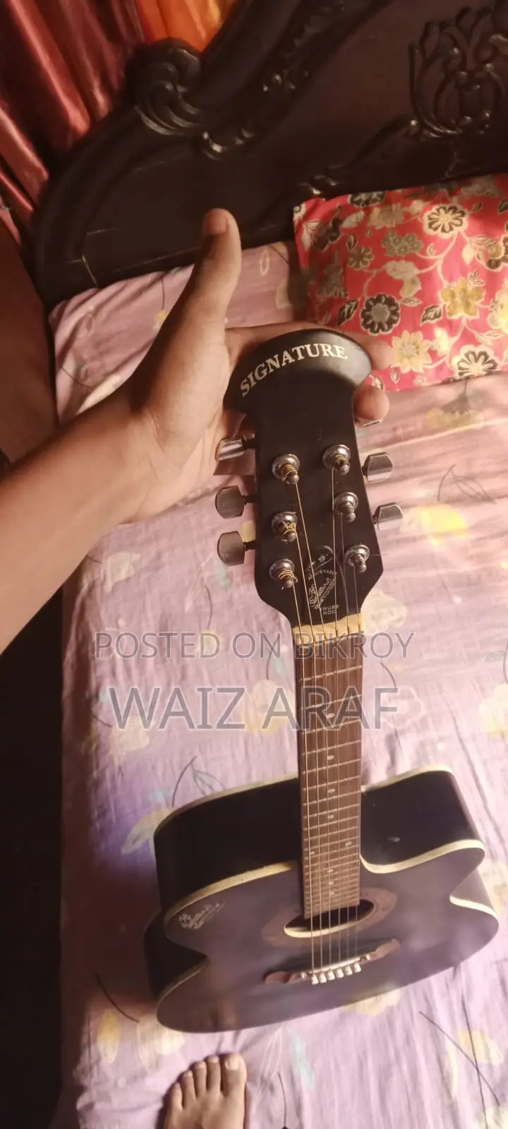 অরিজিনাল সিগনেচার গিটার