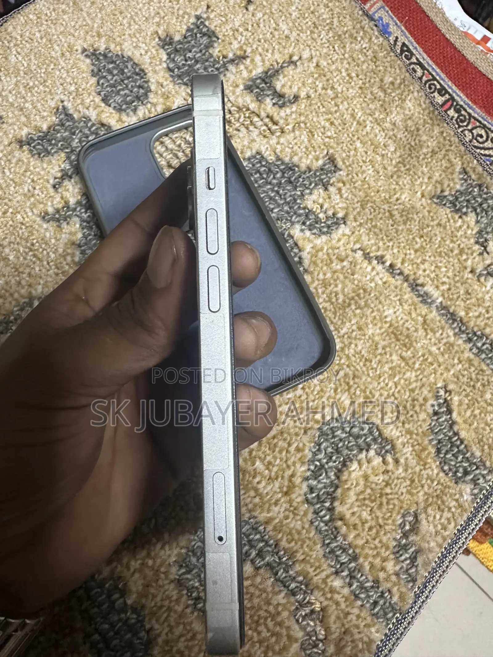 নিউ অ্যাপল আইফোন ১৩ ১২৮ জিবি হোয়াইট