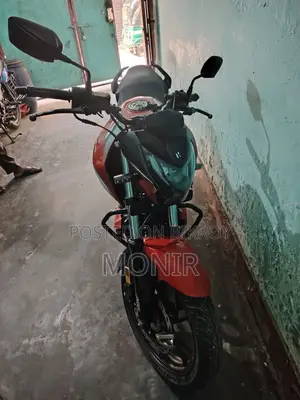 হিরো থ্রিলার ১৬০আর ২০২২ রেড