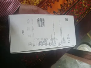 Vivo Y17 128 GB Orange