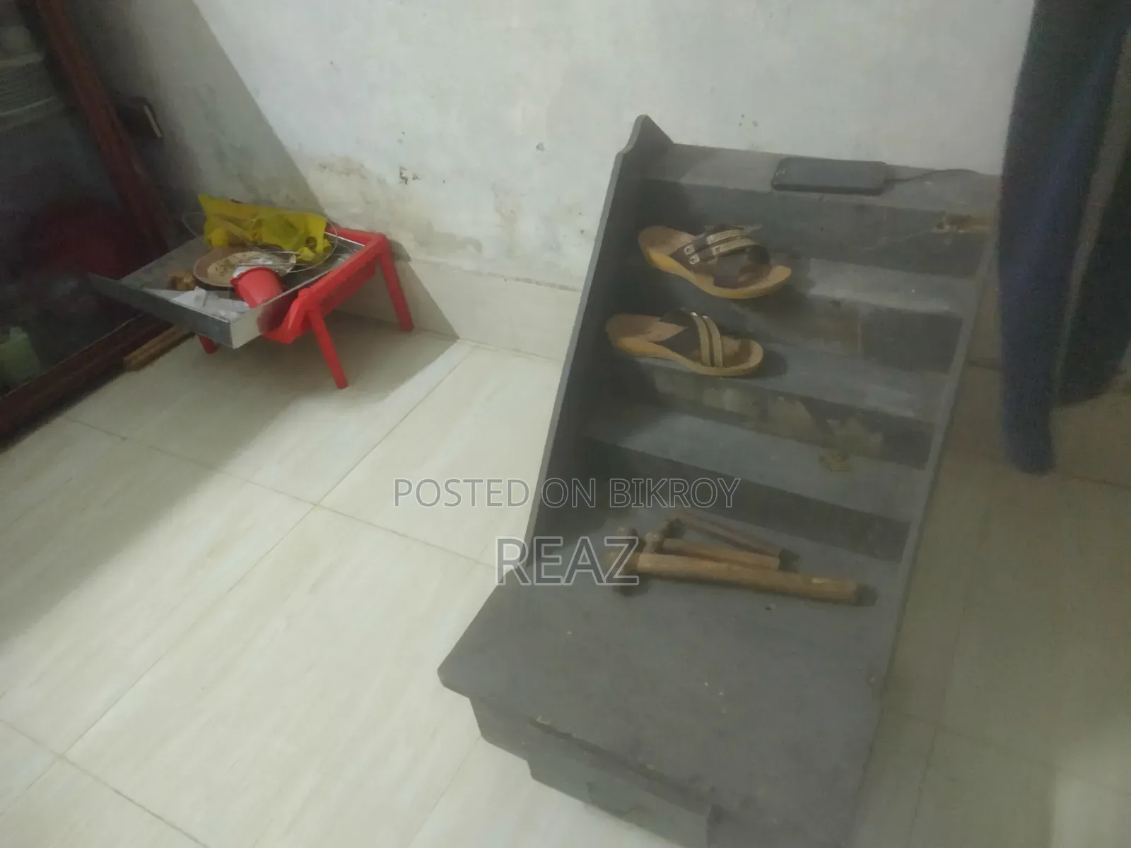 পানের ডালা ও সিগারেটের বাক্স