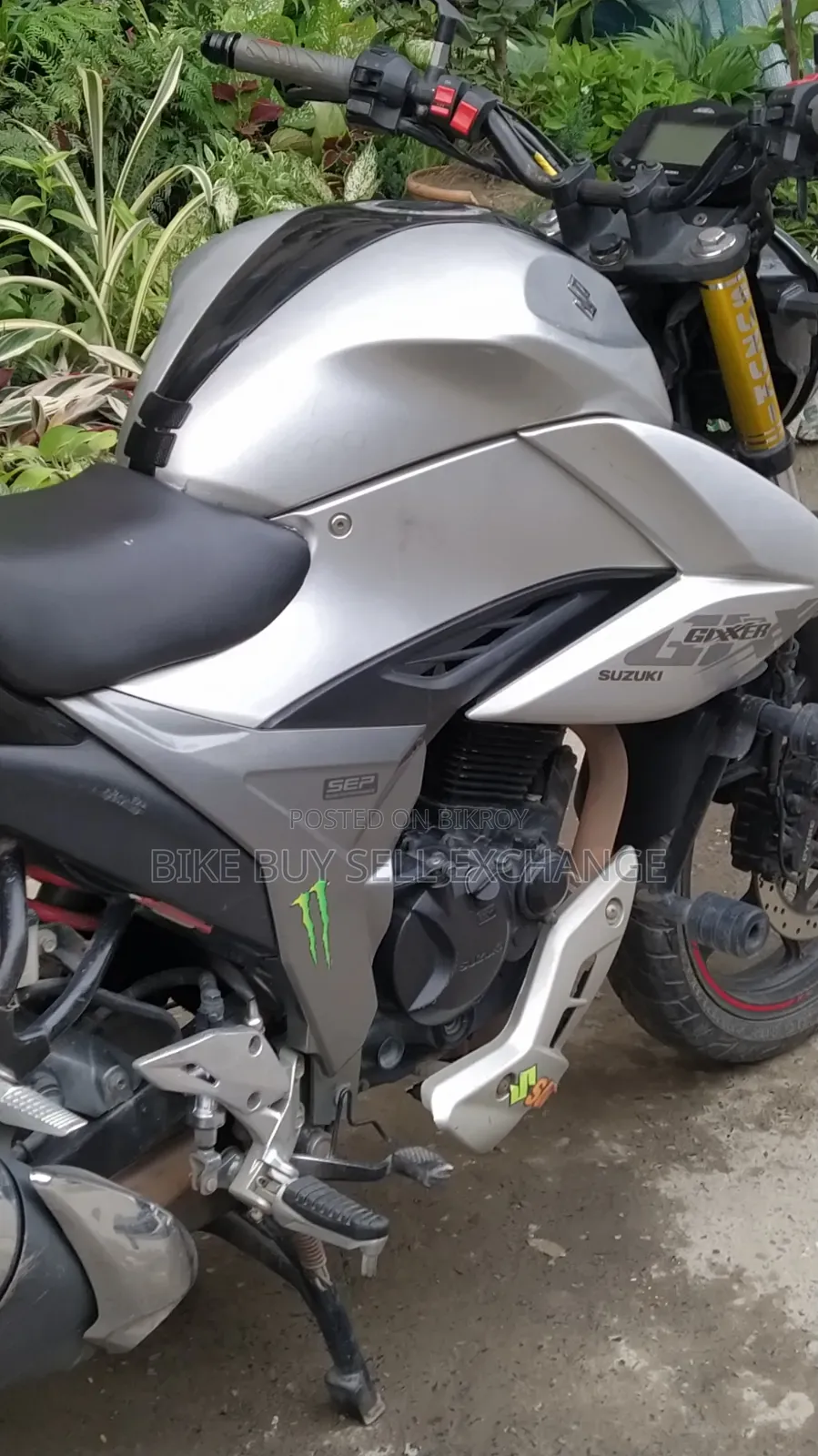 Suzuki Gixxer 2022 Silver