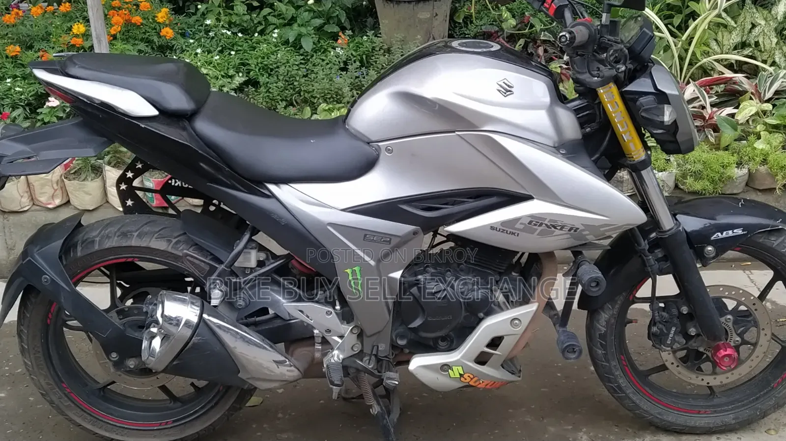 Suzuki Gixxer 2022 Silver