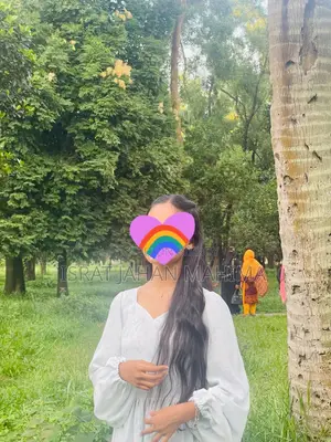 সাদা লম্বা ড্রেস - সুন্দর এবং মার্জিত