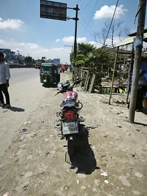 Bajaj CT 100 2023