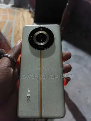 রিয়েলমি ১১ প্রো+ ২৫৬ জিবি ব্রোঞ্জ