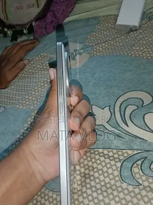 iQOO Z10 256 GB White