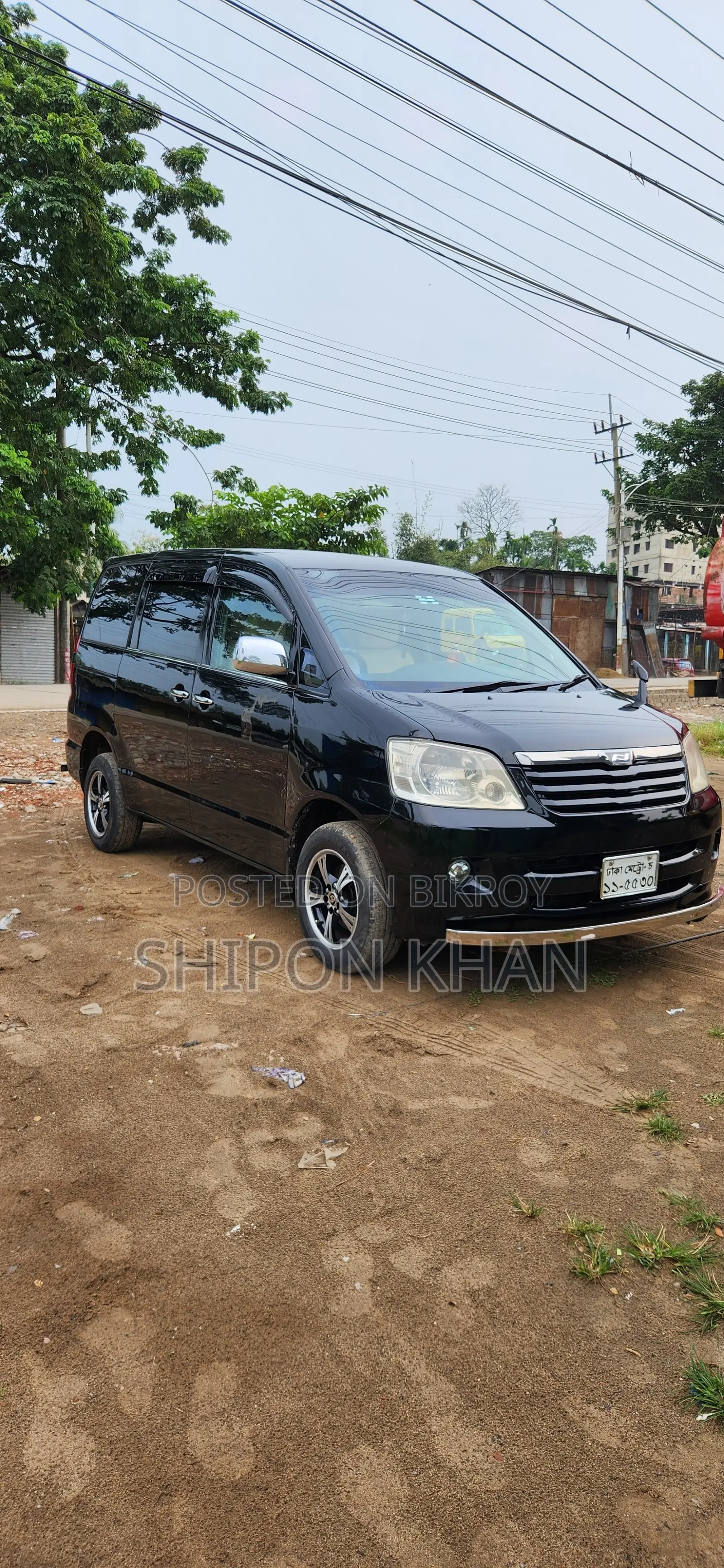 Toyota HiAce 2002 Black