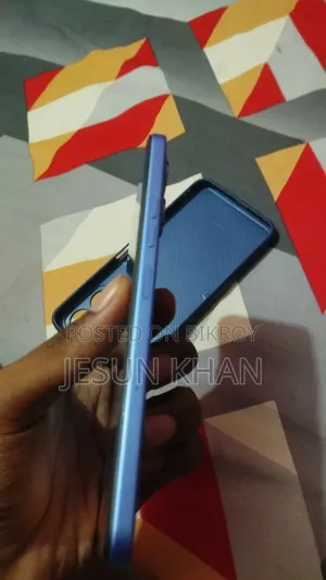 নতুন টেকনো স্পার্ক ৪০ ১২৮ জিবি নীল